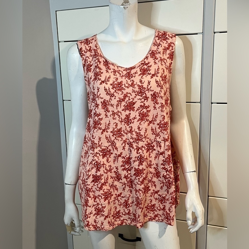 My style. Floral. Tank top. Size 1X. Two tone pink. Stretch.